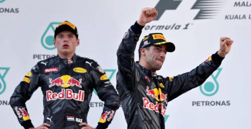 Verstappen o pojedynku z Ricciardo: Gdyby to by kto inny, wypchnbym go