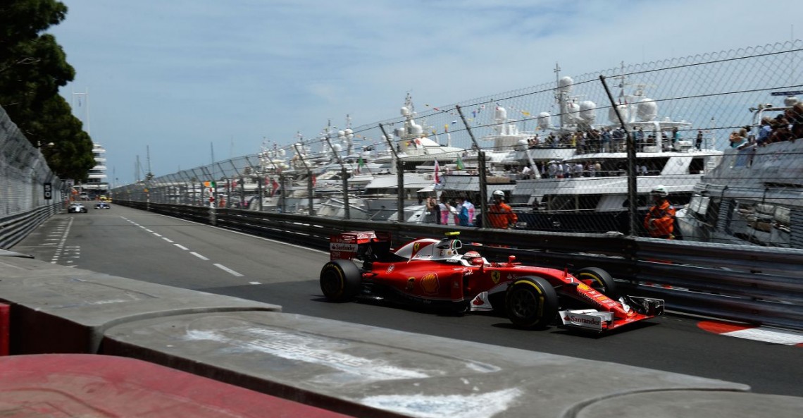 Raikkonen z karą cofnięcia na starcie