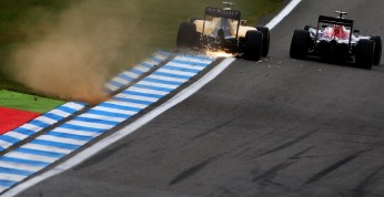 Red Bull odmawia oddania Sainza Juniora do Renault