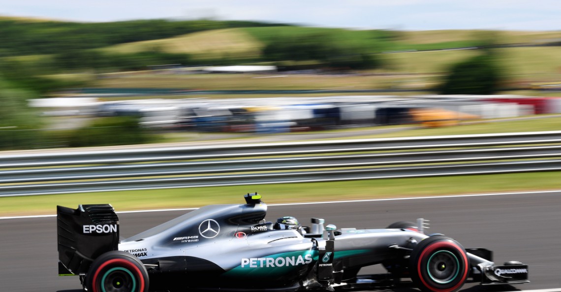 Rosberg utrzymał pole position