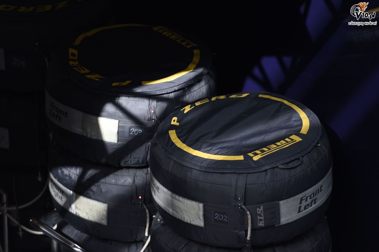 Testy F1 przed sezonem 2016 - Barcelona I - dzie 1/4