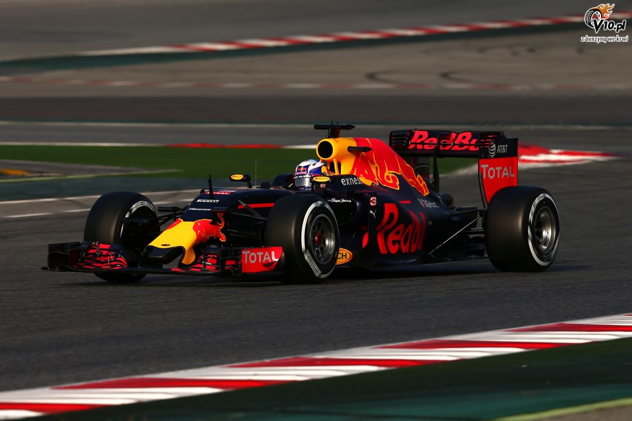 Testy F1 przed sezonem 2016 - Barcelona I - dzie� 2/4