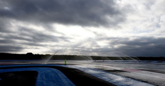 Testy deszczowych opon w F1 na Paul Ricard