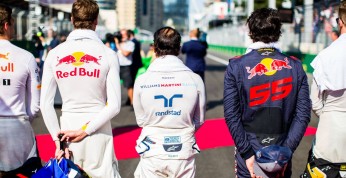 Hamilton nie wyklucza uklęknięcia przy hymnie USA w oznace protestu