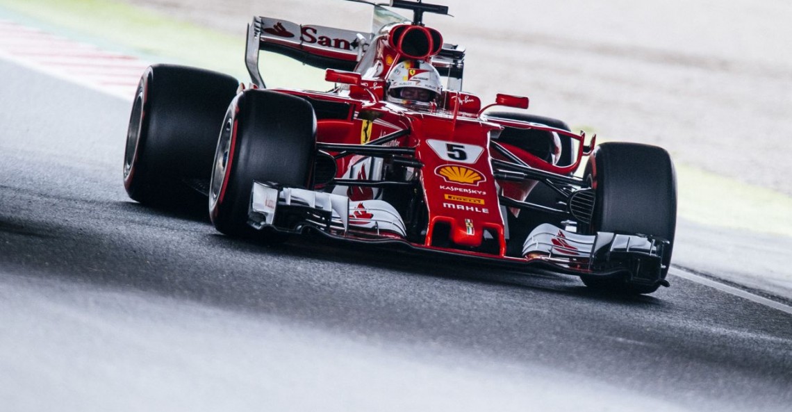 Vettel chroni Ferrari