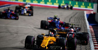 Renault poprawiło tempo wyścigowe