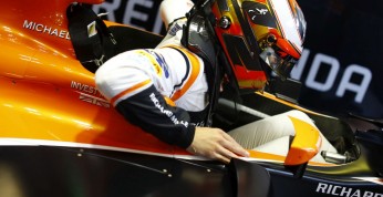 Vandoorne siódmym kierowcą z karą cofnięcia na starcie