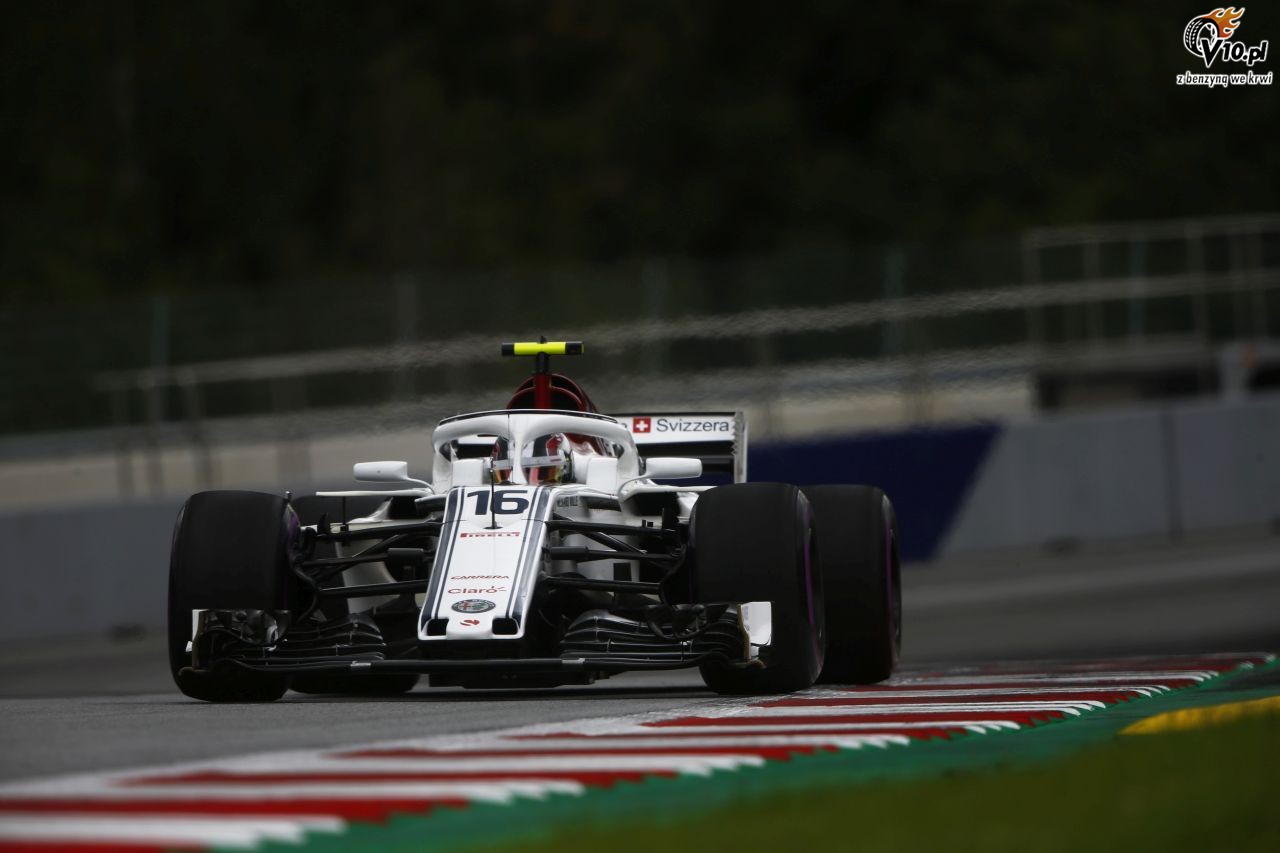 Leclerc mia defekt skrzyni biegw przez awari zawieszenia