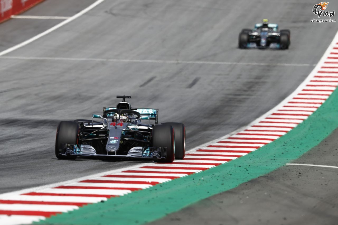Mercedes zastanowi si nad faworyzowaniem Hamiltona po GP Woch