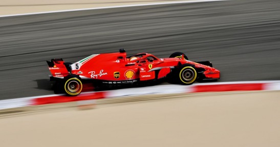 Hamilton: Ferrari będzie ciężkie do pokonania w Chinach