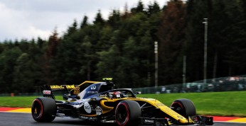 Sainz Jr i Vandoorne kolejnymi cofniętymi na starcie