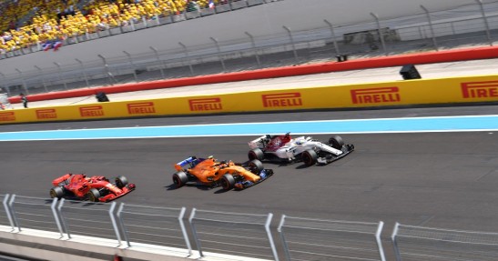 Vettel ostrzega przed zrobieniem z F1 gry 'Mario Kart'