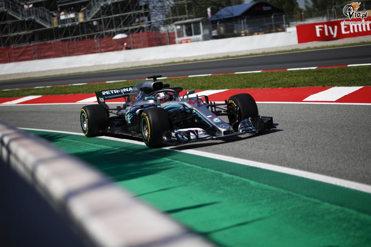 Hamilton przetestowa bolid Mercedesa w GP Hiszpanii