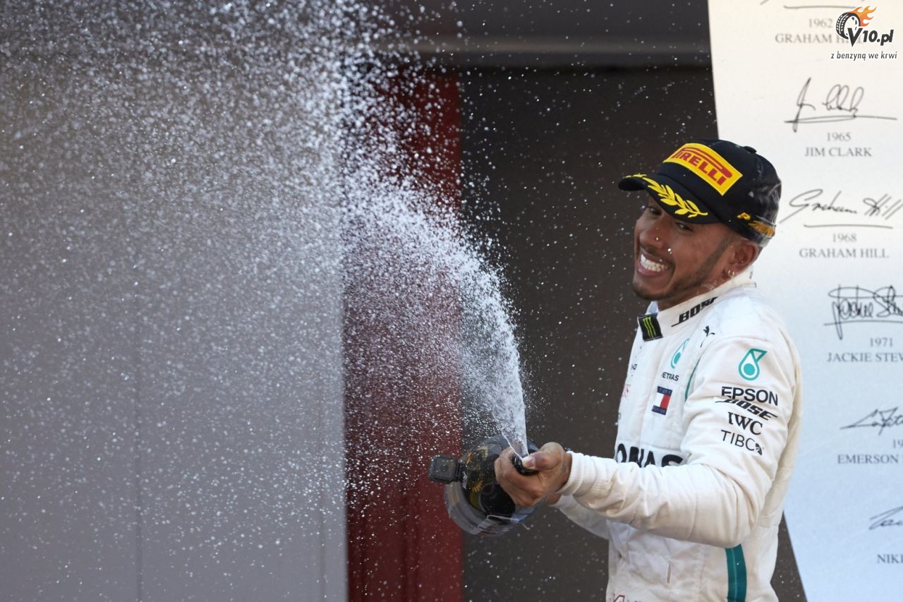 Hamilton pity raz z rzdu najlepszym kierowc F1 wg szefw zespow