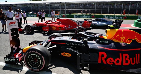Vettel nie bierze pod uwagę zamiany Ferrari na Mercedesa lub Red Bulla