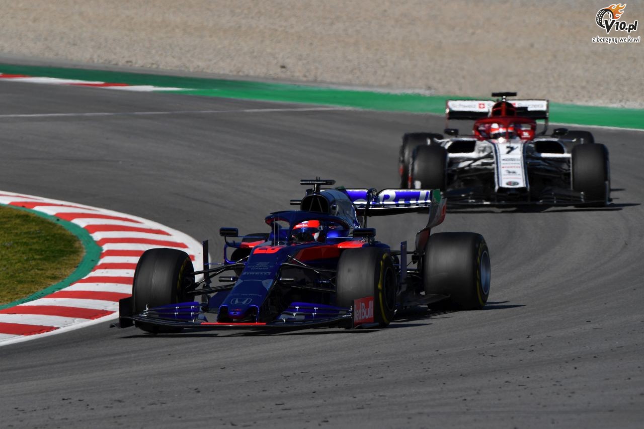 Zmiany w aerodynamice bolidw F1 dziaaj. Magnussen zauway 'du rnic' w wyprzedzaniu