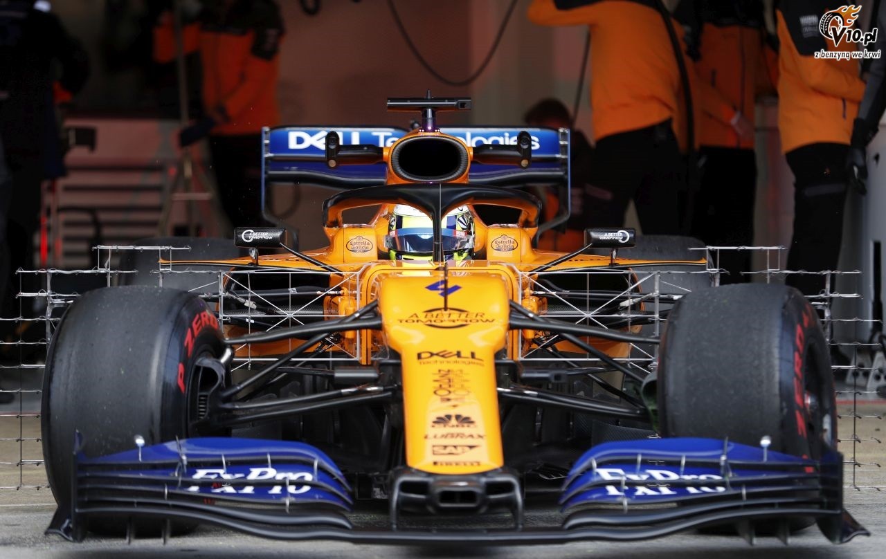 McLaren mia poar w swoim garau