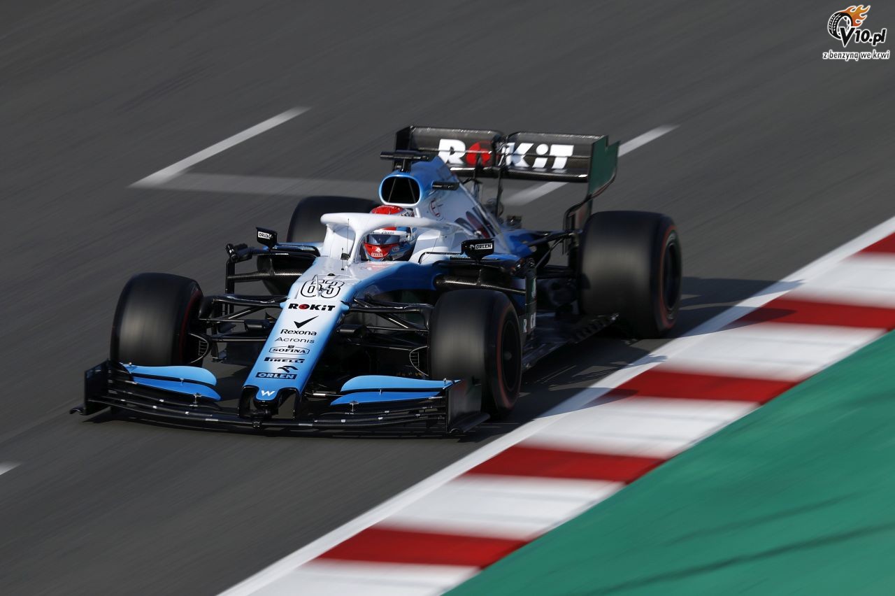 Williams poprawia dwa nielegalne elementy bolidu