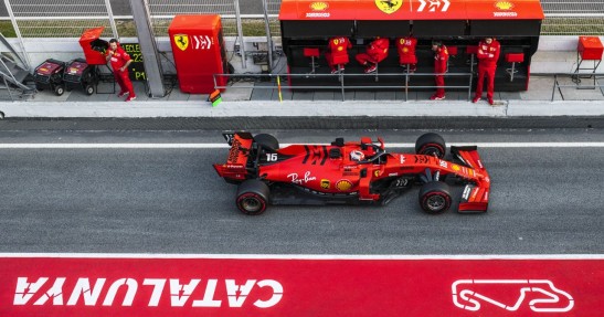 Ferrari zmienia także oklejenie bolidu