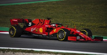 Ferrari zmienia także oklejenie bolidu