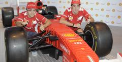 Bolid F1 zespou Ferrari z klockw Lego