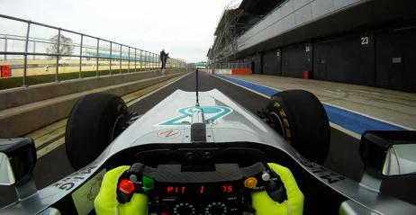 Mercedes W03 - pierwsza przejażdżka bolidem z perspektywy kierowcy. Zobacz wideo!