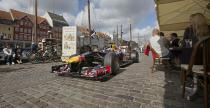 Coulthard spali gum bolidem Red Bulla na zabytkowych ulicach Kopenhagi. Zobacz foto i wideo!