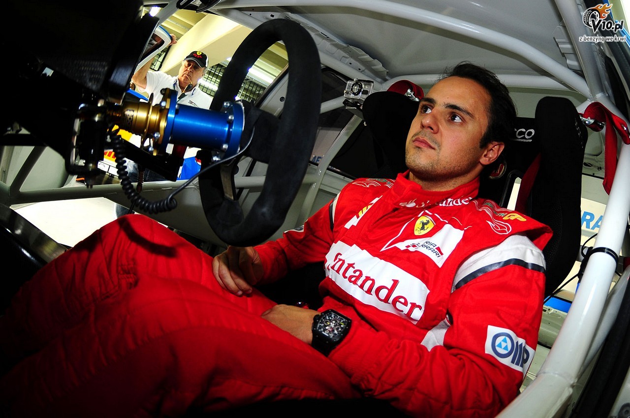 Massa niedocigniony za sterami Fiata na torze Interlagos