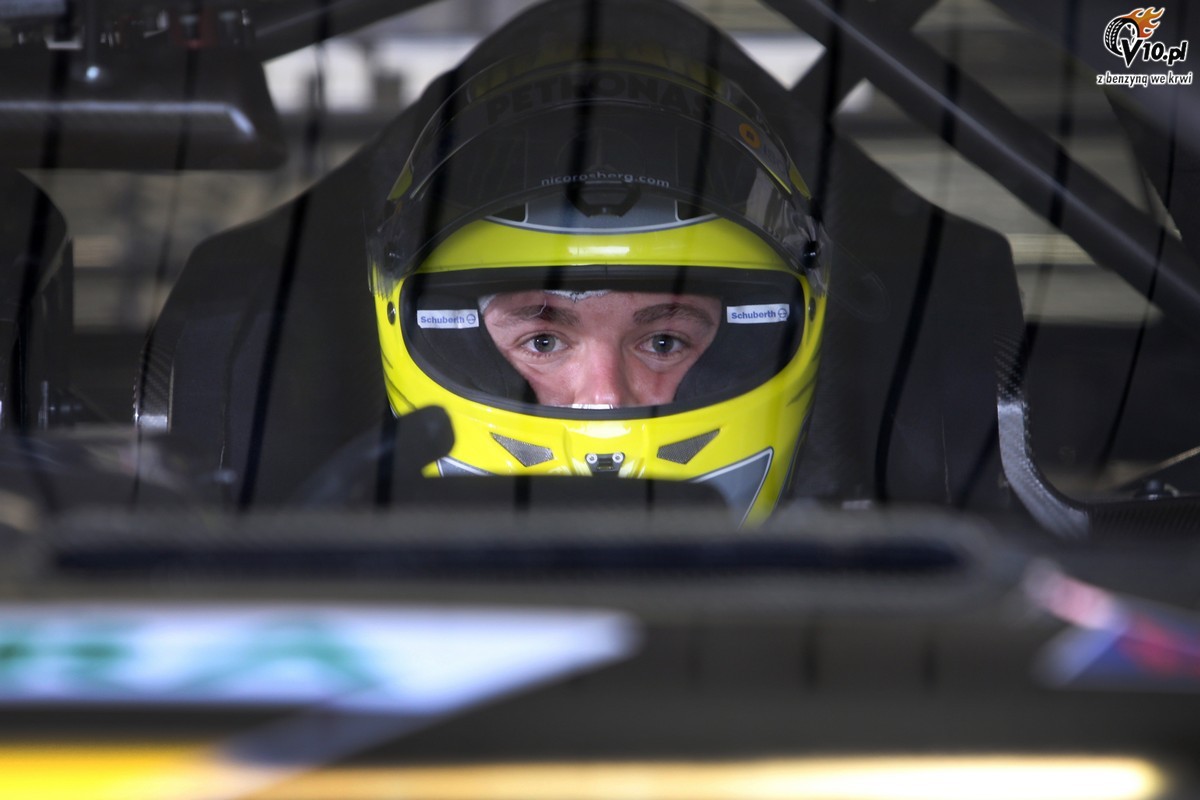 Rosberg da solidn lekcj jazdy pikarzowi Sergio Aguero. Zobacz wideo