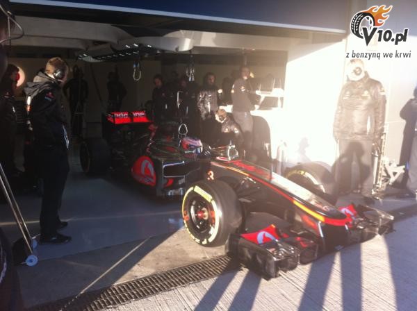 Raikkonen najszybszy do poudnia w Jerez