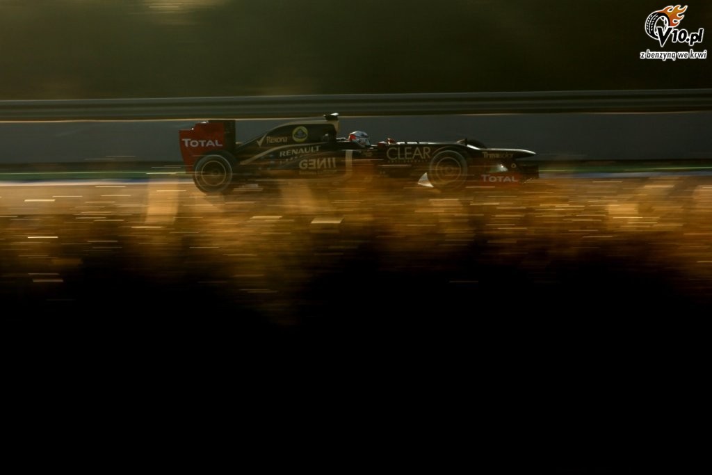 Raikkonen dyktuje tempo pierwszego dnia jazd w Jerez