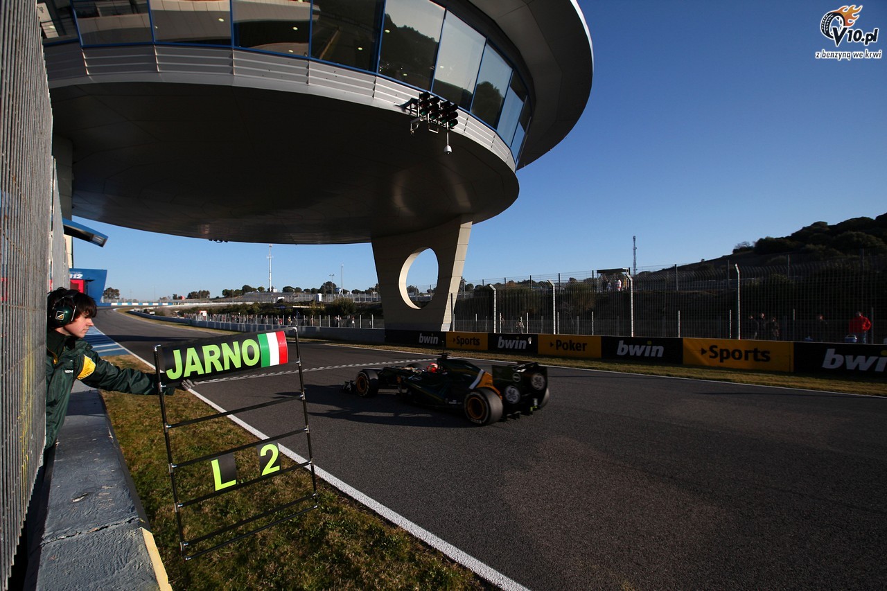 Jerez, dzie 4: Przedpoudniowe przebudzenie Ferrari