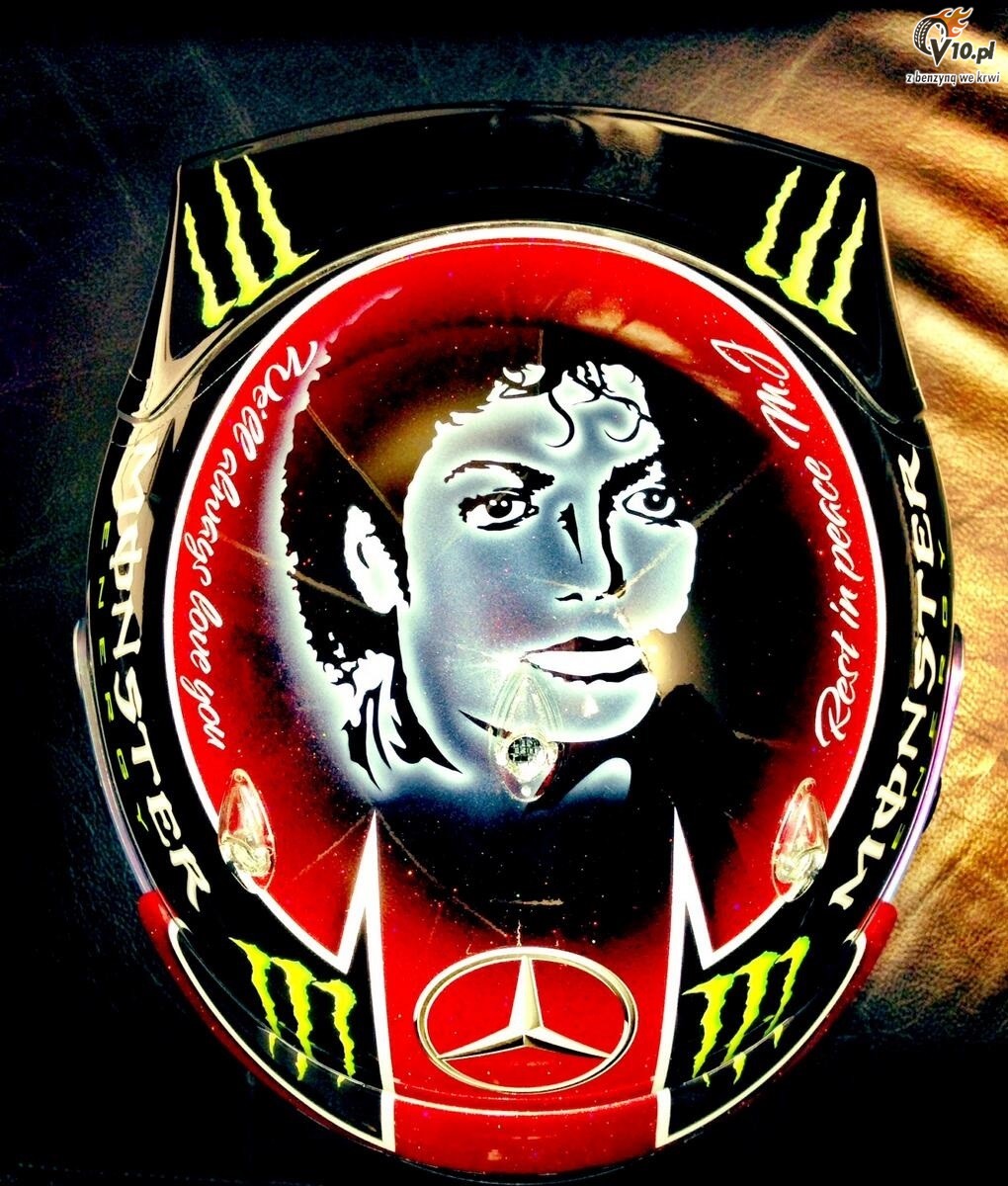 Hamilton w GP USA z Michaelem Jacksonem na kasku