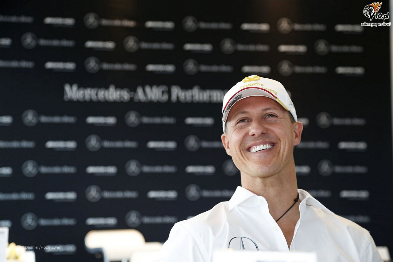 Schumacher przejecha si po Nurburgring Nordschleife bolidem Mercedesa. (video)