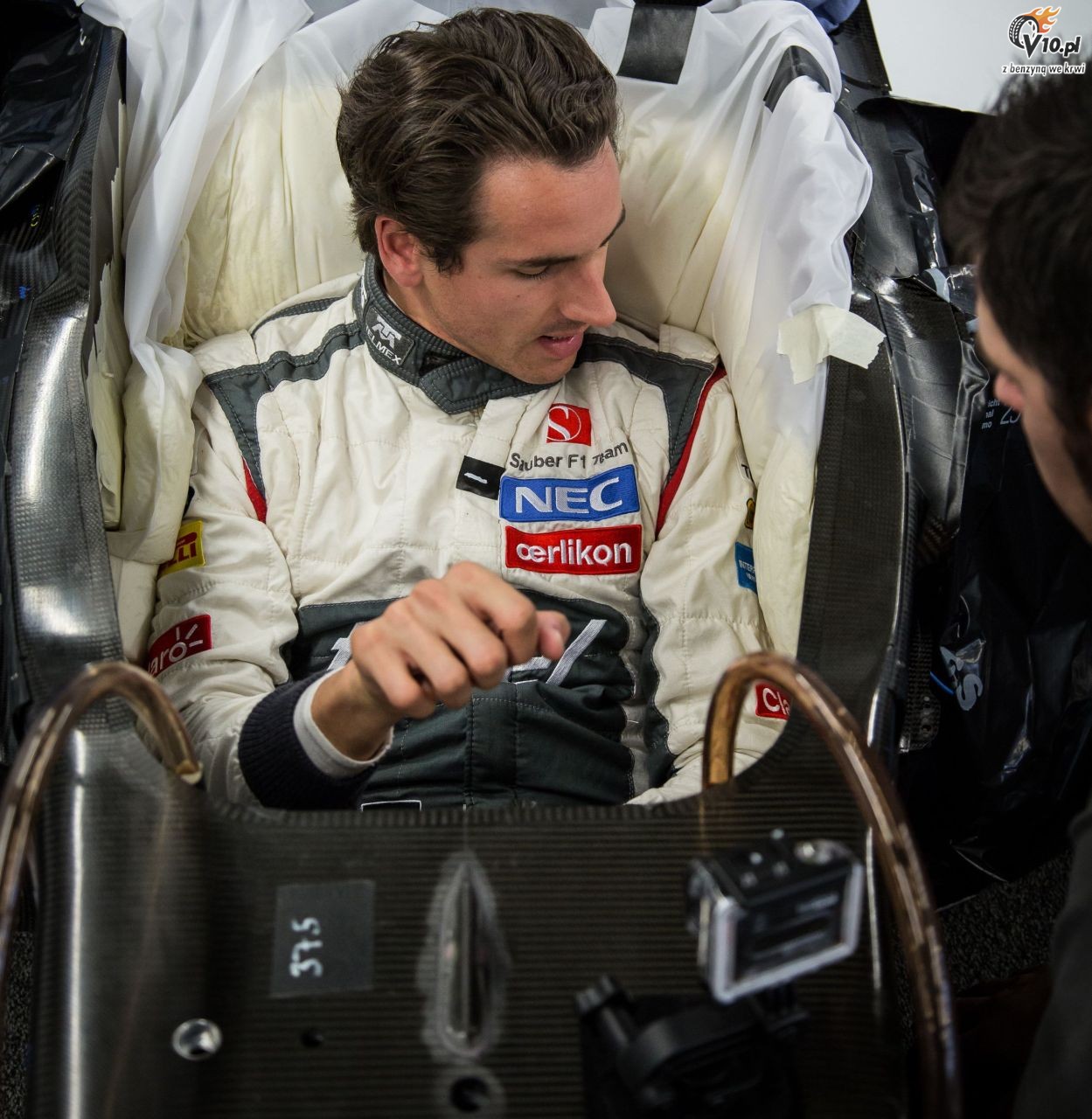 Sutil ju w kombinezonie Saubera. Przymierzy fotel nowego bolidu