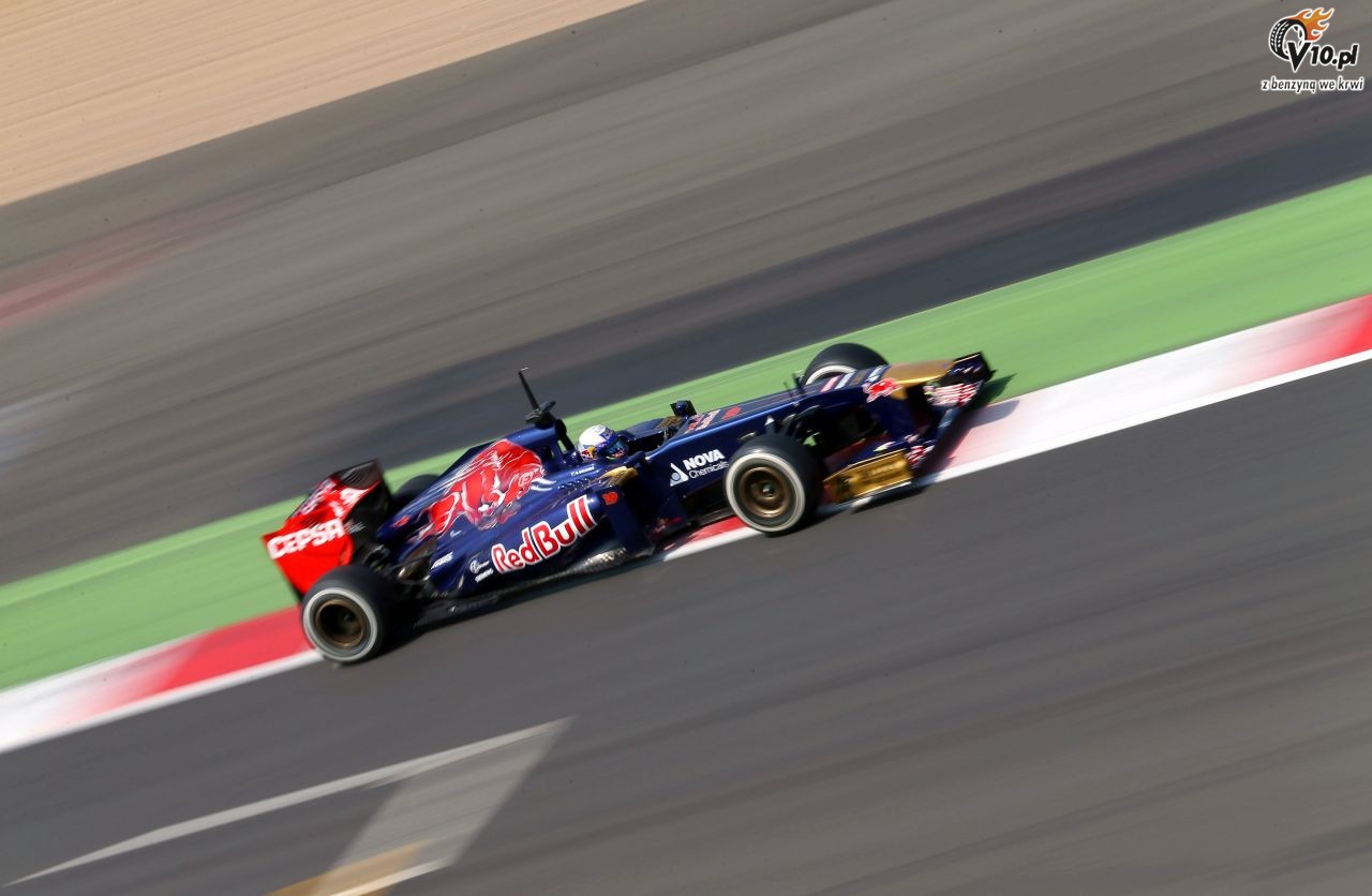 Carlos Sainz Jr tonuje nastroje po imponujcym debiucie w bolidzie F1