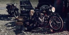 Vettel zapalonym motocyklist