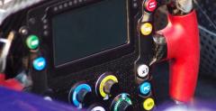 Nowe kierownice do bolidw F1 z duymi wywietlaczami LCD