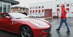 Video: Kimi Raikkonen za kkiem Ferrari FF