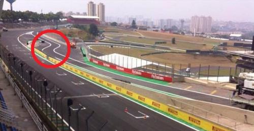 Zygzakowaty wjazd do alei serwisowej na Interlagos