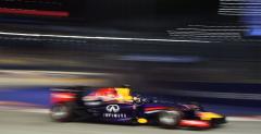 GP Singapuru - 2. trening: Hamilton najszybszy, Rosbergowi przeszkodzi wypadek Maldonado