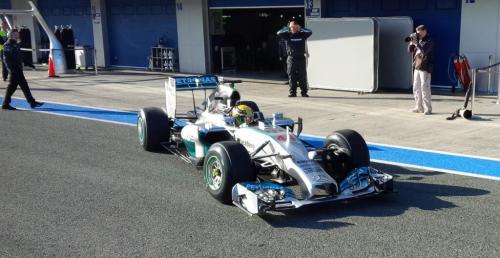 Testy F1 w Jerez: Hamilton rozbi Mercedesa