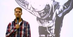 Vettel dosta� czerwone k�piel�wki od Red Bulla na po�egnanie
