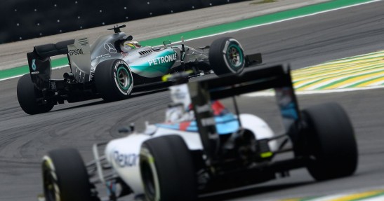 Formuła 1 wolniejsza na Interlagos przez nowe krawężniki