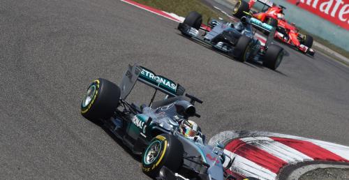 Vettel zadowolony z samego naciskania Mercedesw
