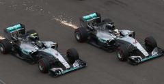 Hamilton auje awarii Rosberga