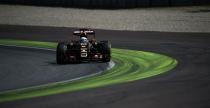 Lotus poyczy koce grzewcze na opony od innych zespow