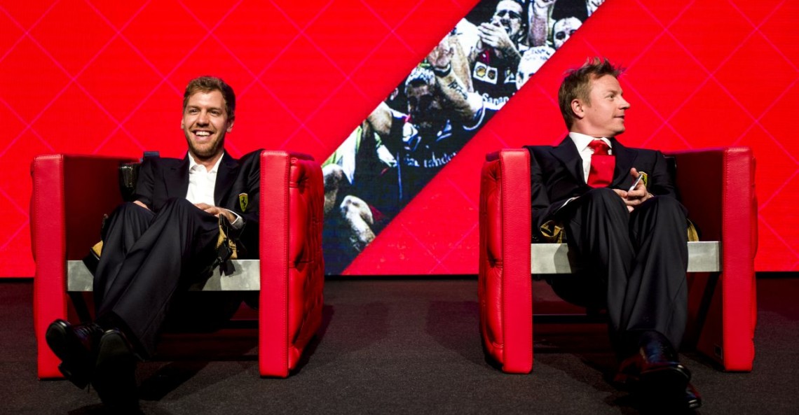 Vettel i Raikkonen ze świątecznymi prezentami