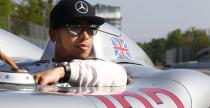Lewis Hamilton, Sir Stirling Moss, kultowe bolidy Mercedesa i owal toru Monza