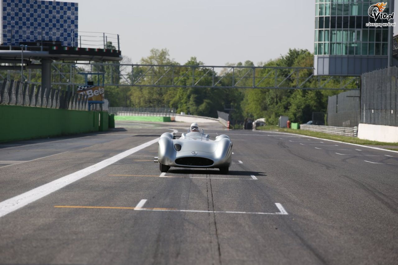 Hamilton chce si ciga na owalu w F1 po sprbowaniu starej Monzy